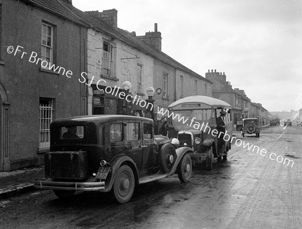 CARLINGFORD? BUS & OLD CAR